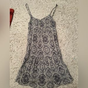 Summer lace up back sundress size small